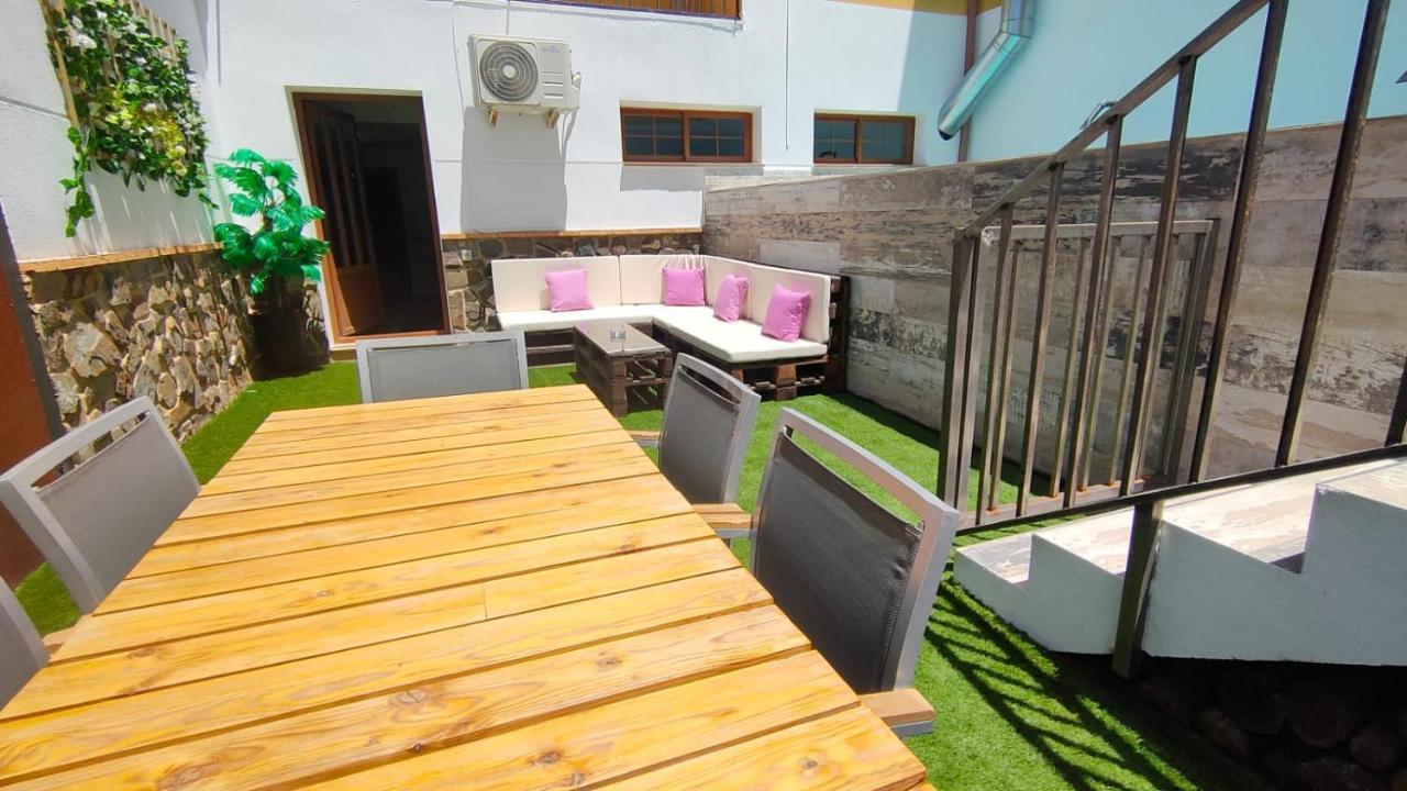 Escapada Delux Guest House Ossa de Montiel Exterior photo
